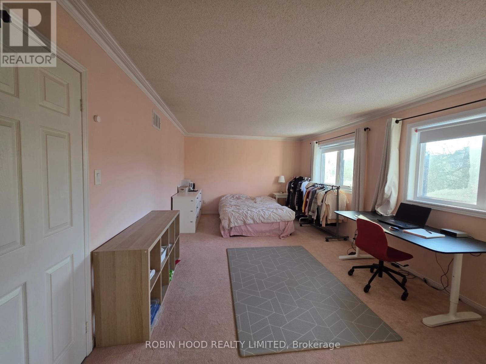 - 4915 Natkarni Crescent, Mississauga (East Credit), Ontario  L5V 1L5 - Photo 11 - W12852374