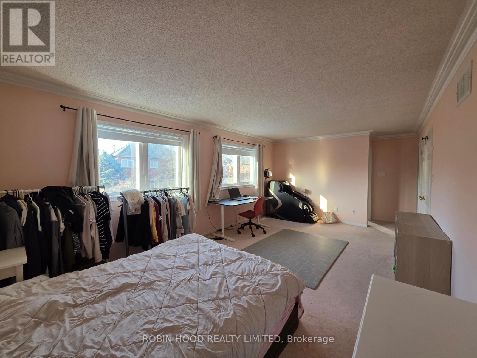 - 4915 Natkarni Crescent, Mississauga (East Credit), Ontario  L5V 1L5 - Photo 12 - W12852374