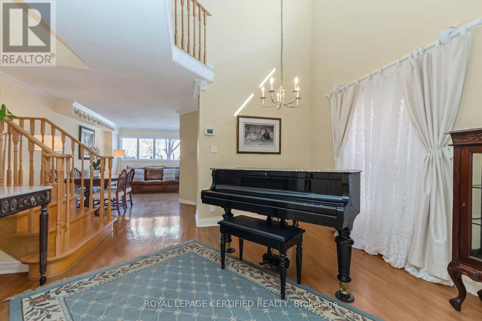 5333 Hollypoint Avenue, Mississauga (East Credit), Ontario  L5V 2L2 - Photo 12 - W12852380