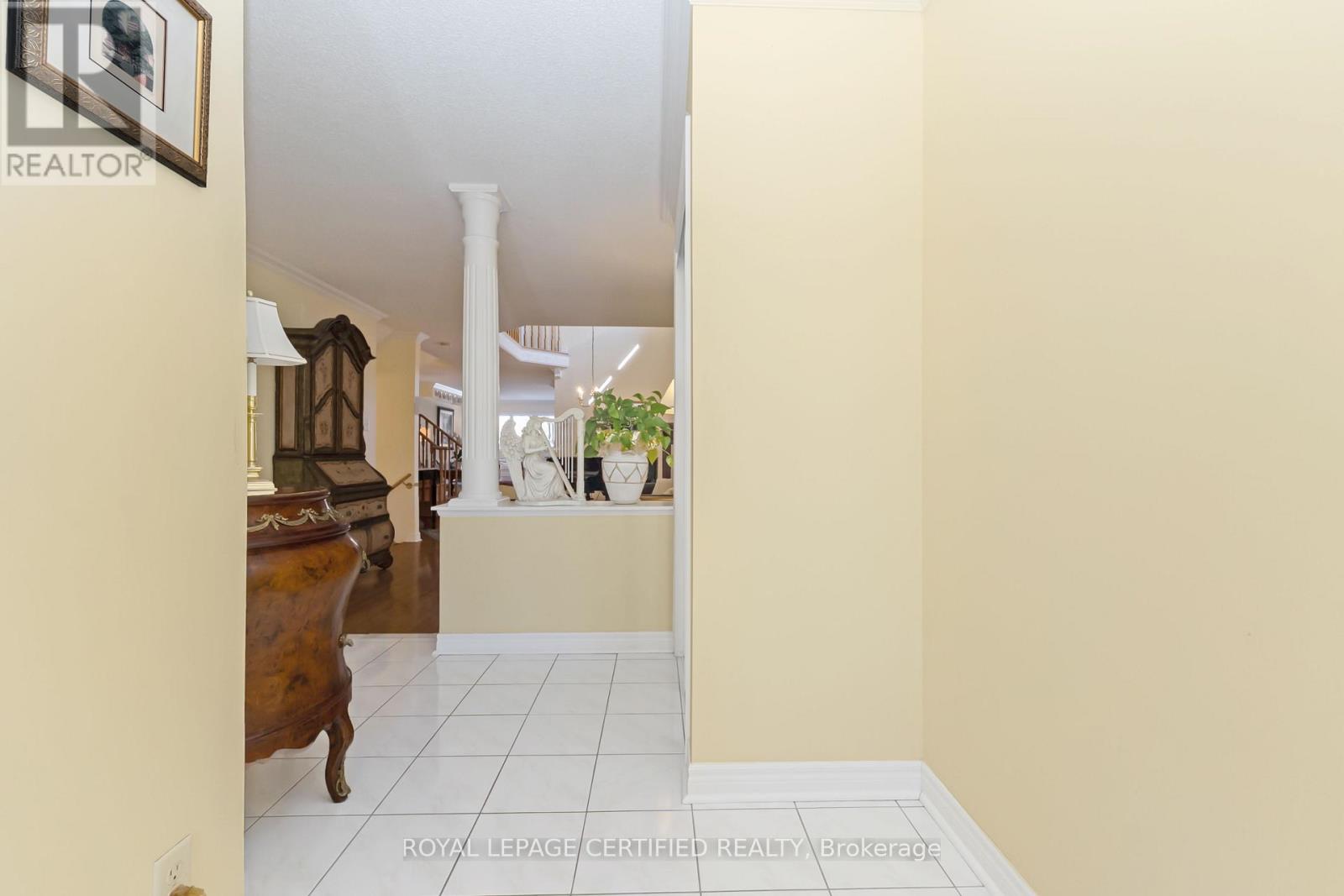 5333 Hollypoint Avenue, Mississauga (East Credit), Ontario  L5V 2L2 - Photo 4 - W12852380