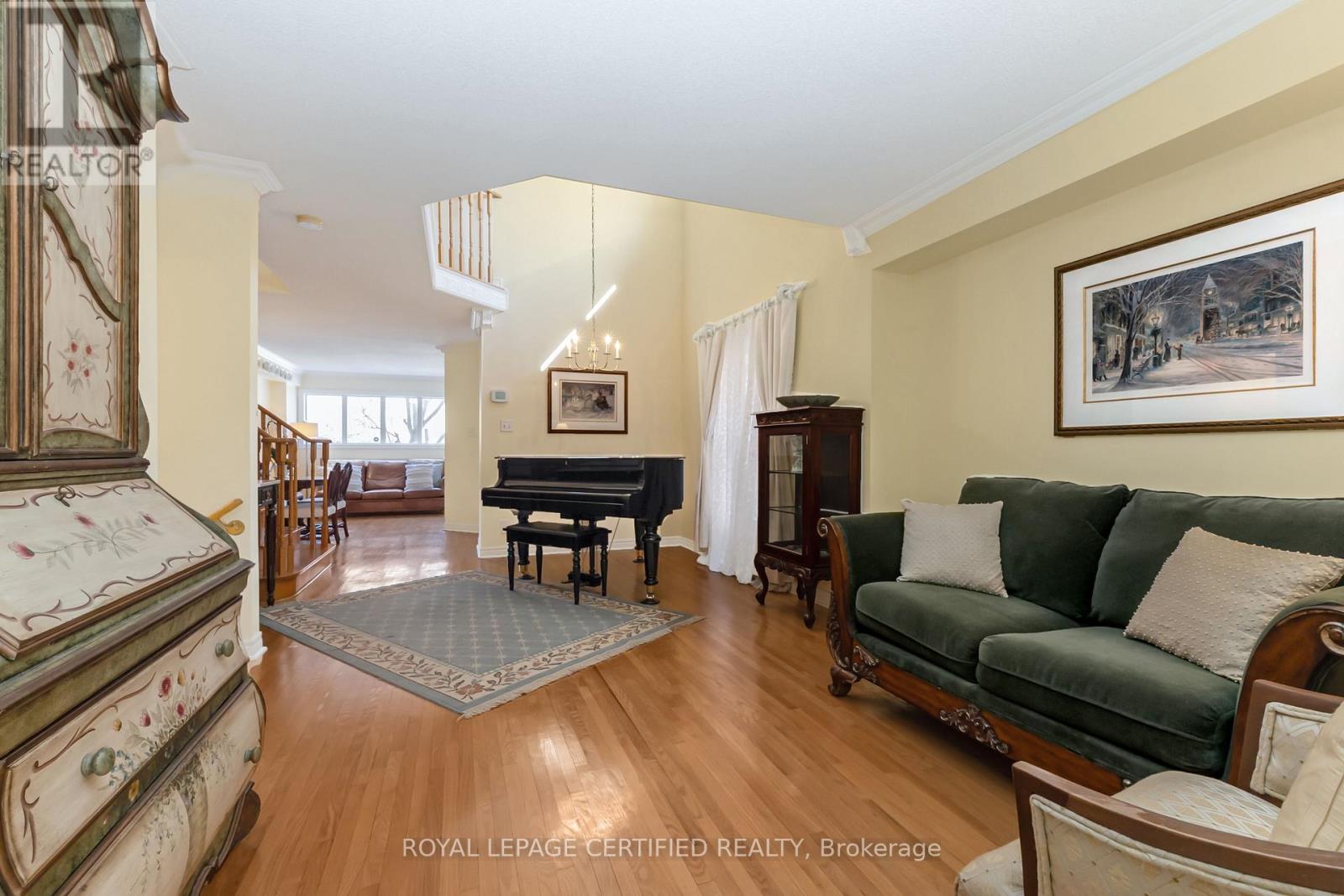 5333 Hollypoint Avenue, Mississauga (East Credit), Ontario  L5V 2L2 - Photo 9 - W12852380