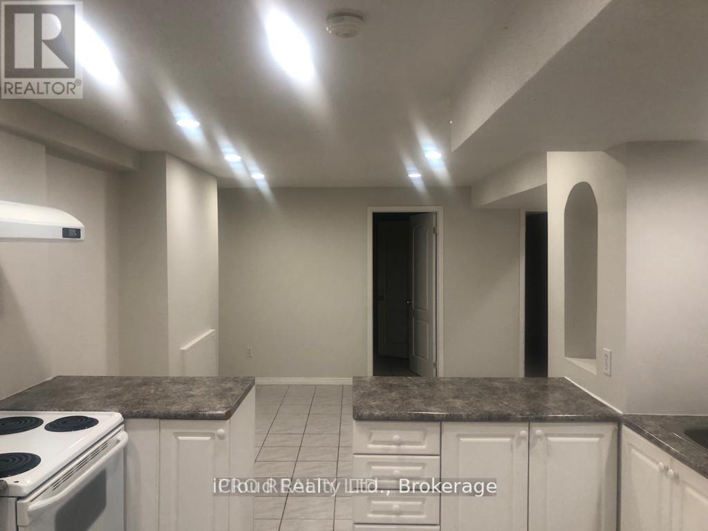 3755 Althorpe- Basement Circle, Mississauga (Lisgar), Ontario  L5N 7G4 - Photo 3 - W12852384