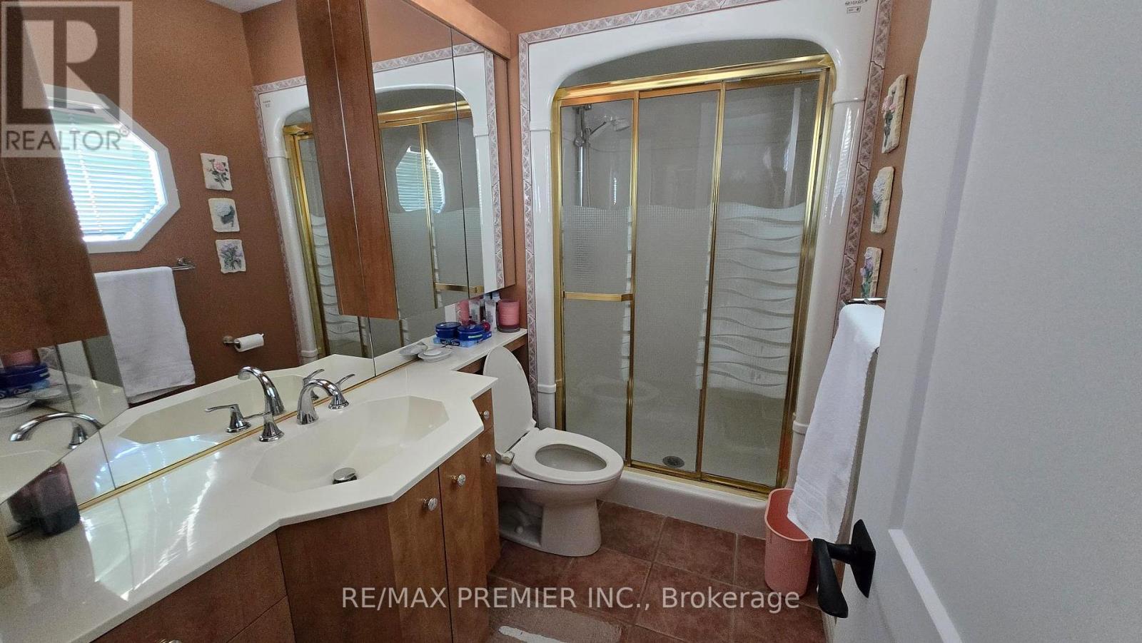 54 Fountainbridge Drive, Caledon (Bolton East), Ontario  L7E 1N4 - Photo 21 - W12852394