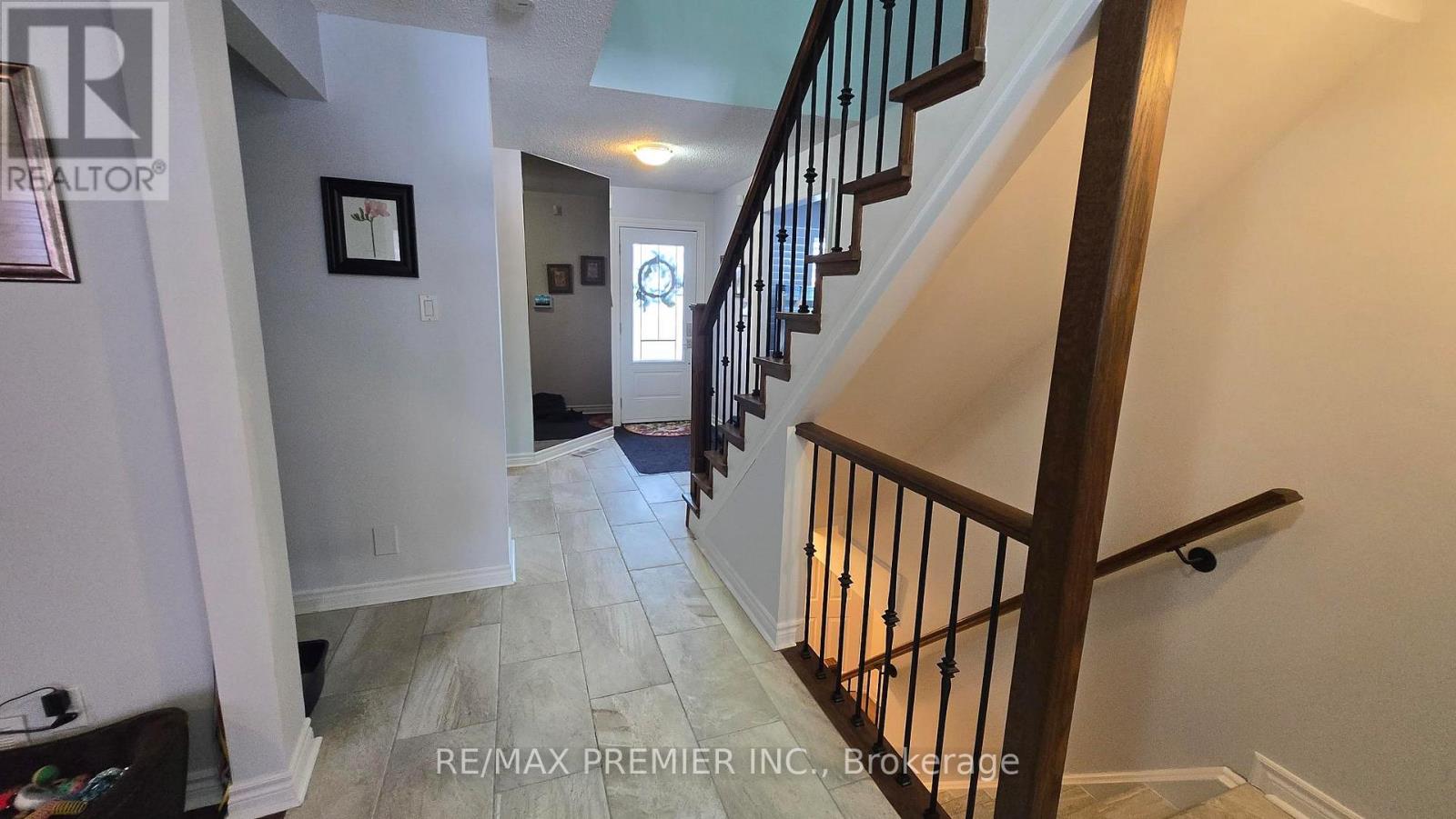 54 Fountainbridge Drive, Caledon (Bolton East), Ontario  L7E 1N4 - Photo 23 - W12852394