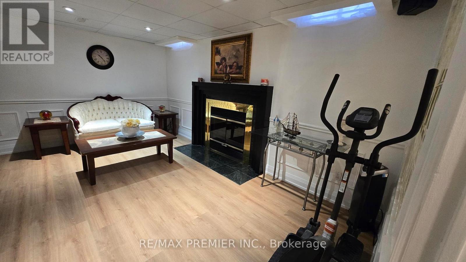 54 Fountainbridge Drive, Caledon (Bolton East), Ontario  L7E 1N4 - Photo 25 - W12852394