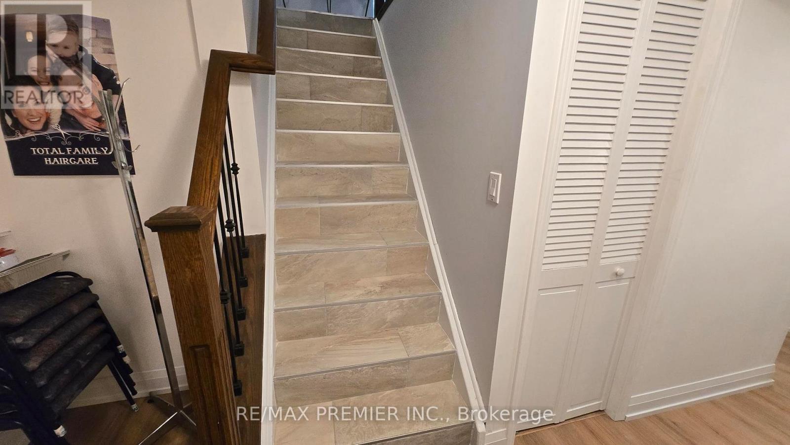 54 Fountainbridge Drive, Caledon (Bolton East), Ontario  L7E 1N4 - Photo 30 - W12852394