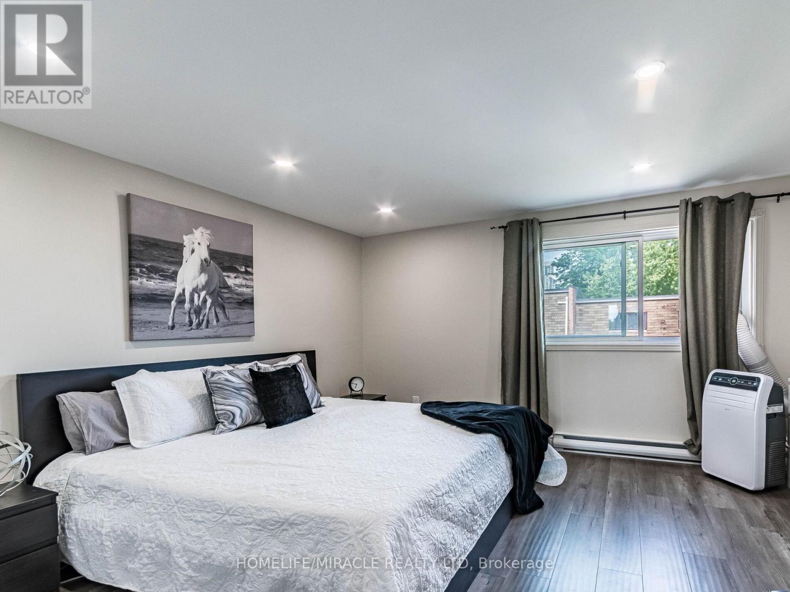 124 - 180 Mississauga Valley Boulevard, Mississauga (Mississauga Valleys), Ontario  L5A 3M2 - Photo 17 - W12852400