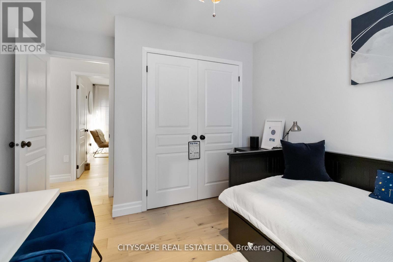 4269 Vivaldi Road, Burlington (Alton), Ontario  L7M 0N4 - Photo 22 - W12852414