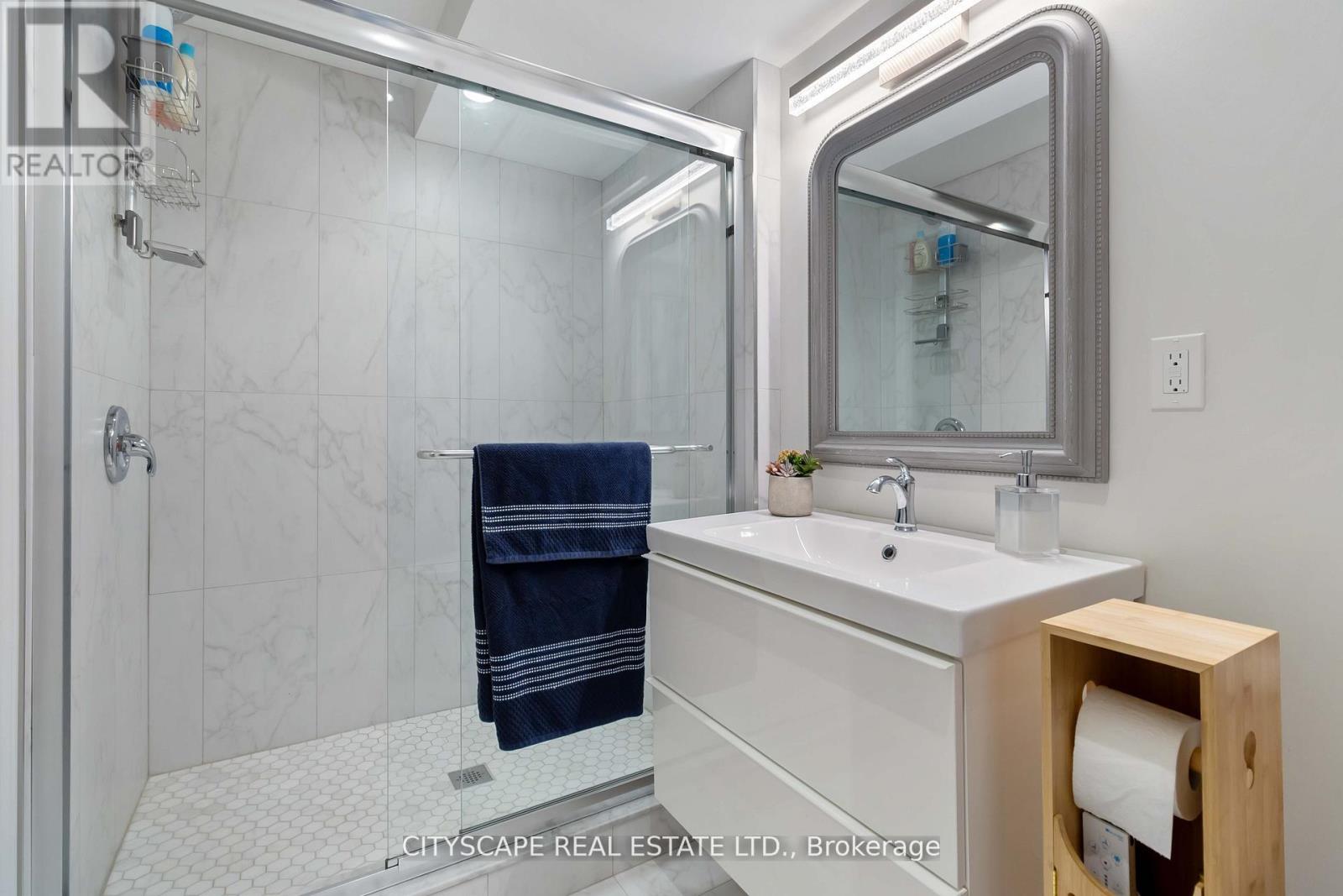 4269 Vivaldi Road, Burlington (Alton), Ontario  L7M 0N4 - Photo 34 - W12852414