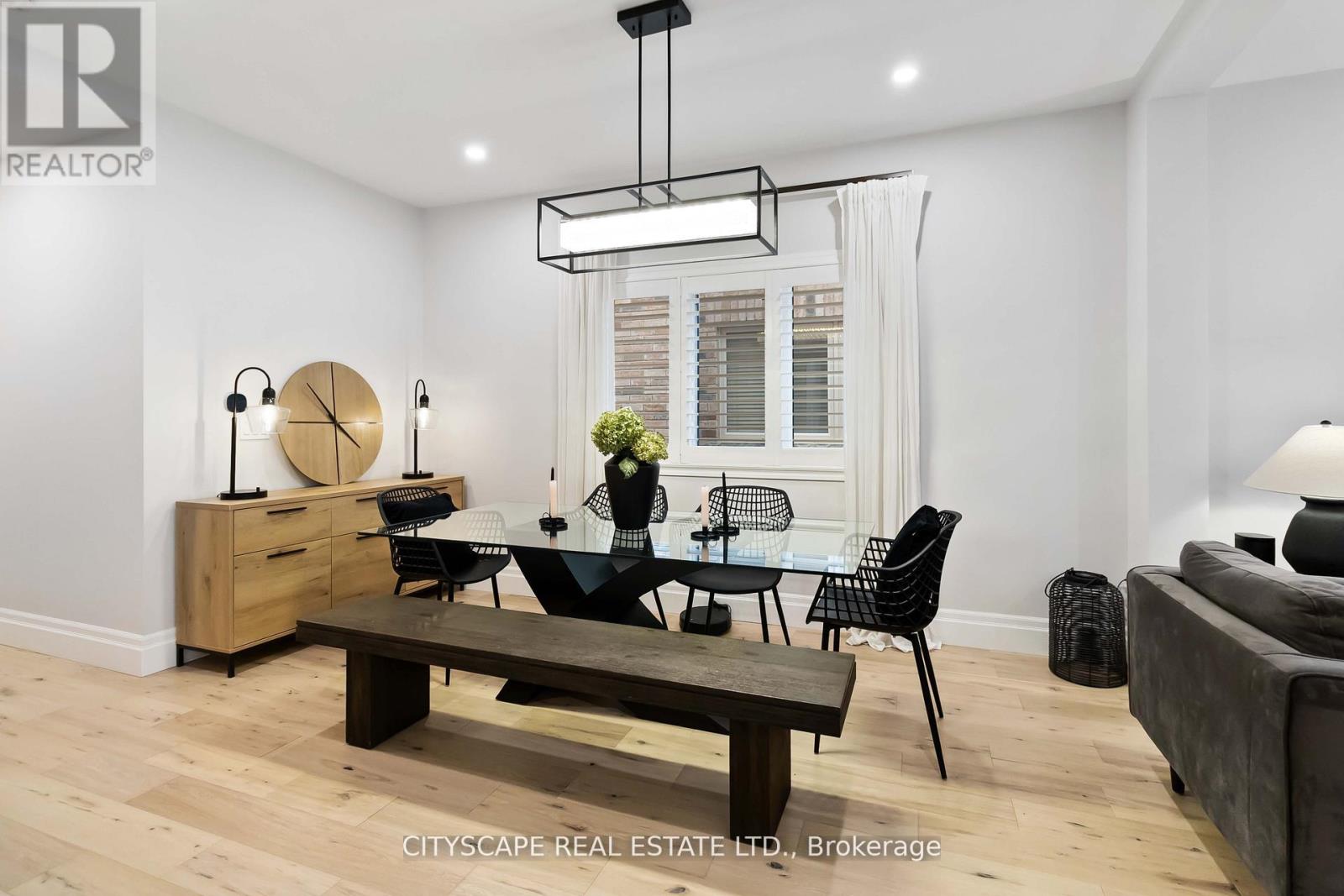 4269 Vivaldi Road, Burlington (Alton), Ontario  L7M 0N4 - Photo 9 - W12852414