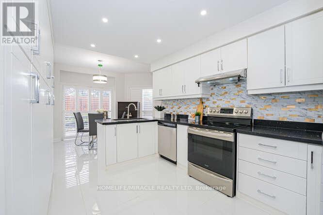 14 Conover Court, Brampton (Brampton South), Ontario  L6Y 3J5 - Photo 11 - W12852420