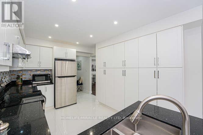 14 Conover Court, Brampton (Brampton South), Ontario  L6Y 3J5 - Photo 15 - W12852420