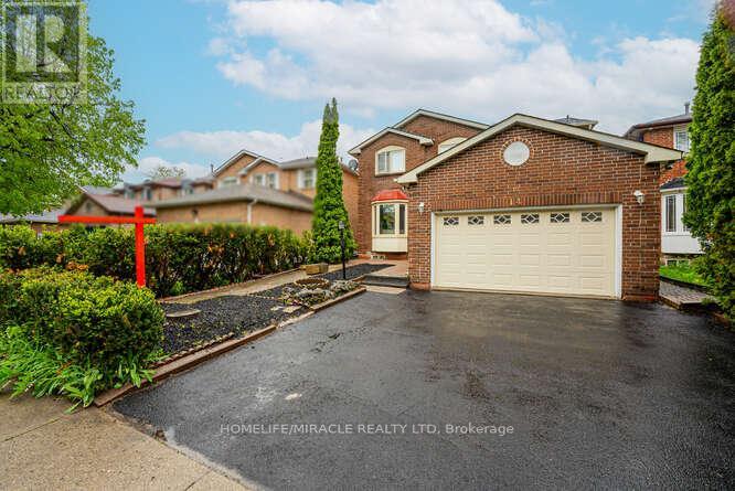 14 Conover Court, Brampton (Brampton South), Ontario  L6Y 3J5 - Photo 2 - W12852420