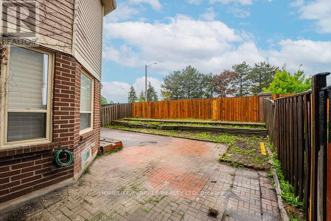 14 Conover Court, Brampton (Brampton South), Ontario  L6Y 3J5 - Photo 50 - W12852420