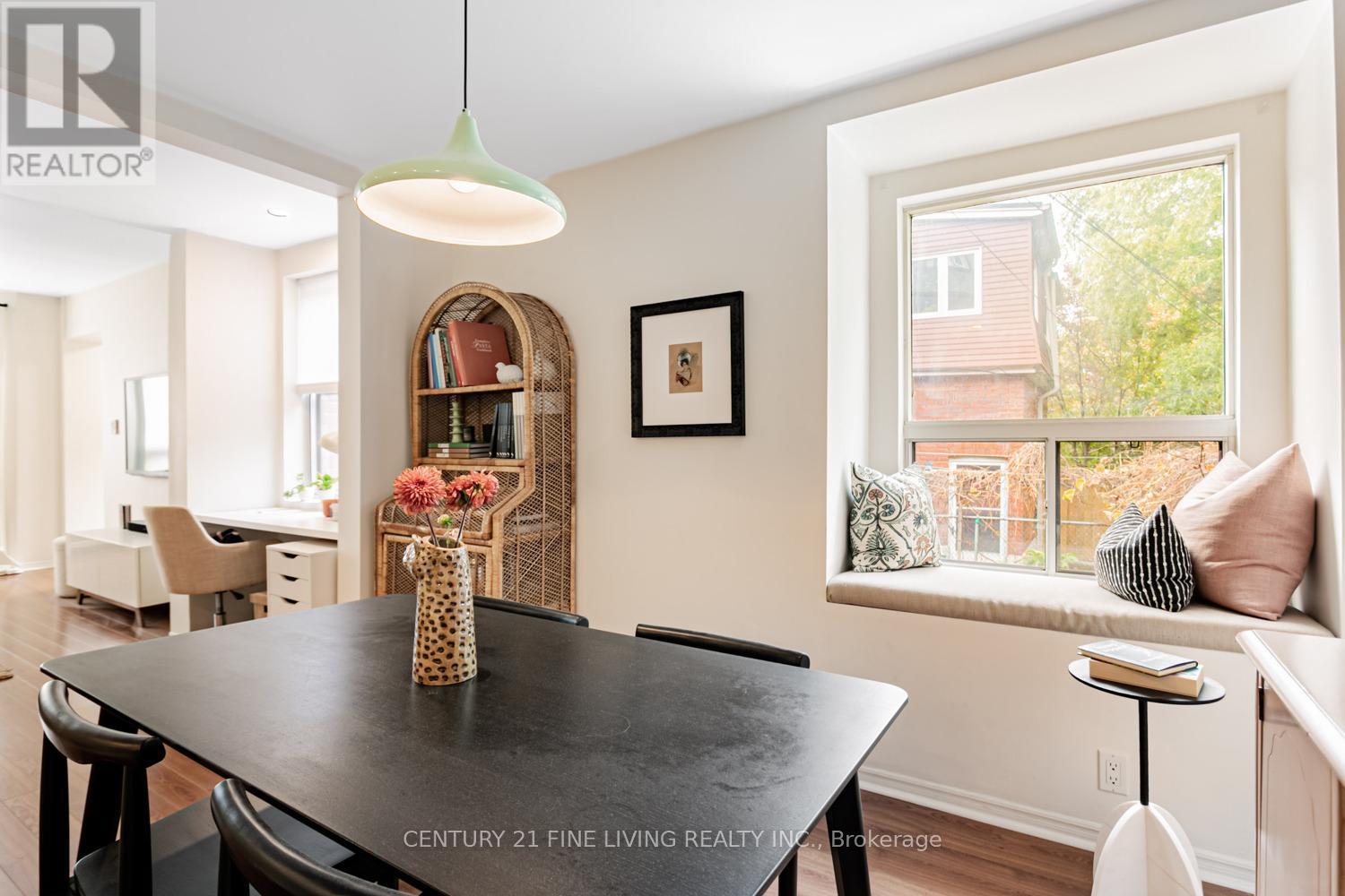 164 Sunnyside Avenue, Toronto (High Park-Swansea), Ontario  M6R 2P6 - Photo 15 - W12852428