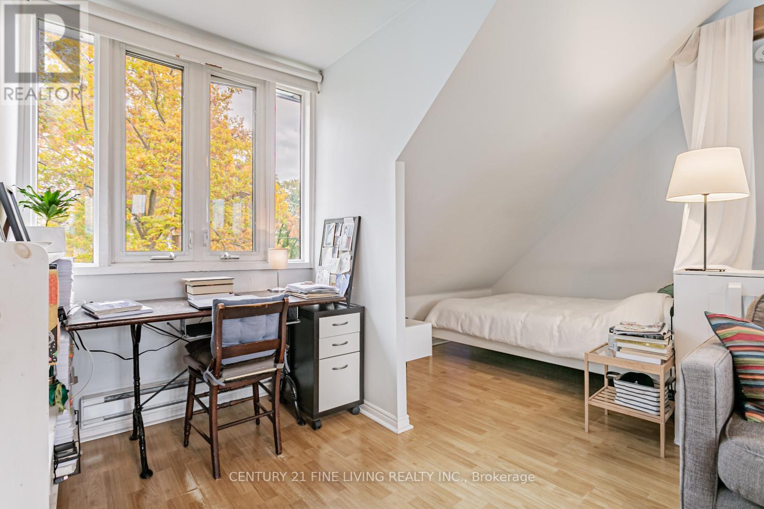 164 Sunnyside Avenue, Toronto (High Park-Swansea), Ontario  M6R 2P6 - Photo 31 - W12852428