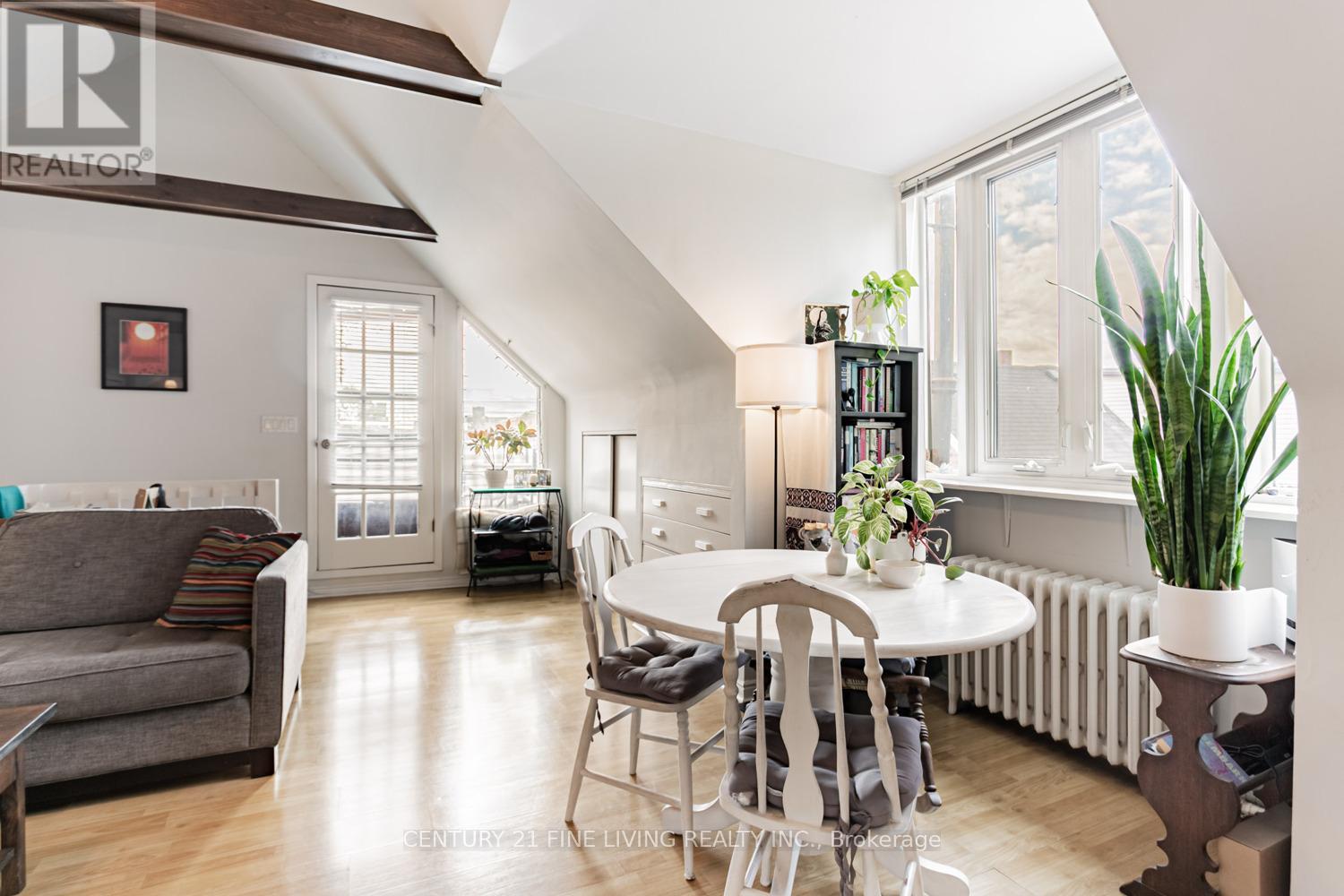 164 Sunnyside Avenue, Toronto (High Park-Swansea), Ontario  M6R 2P6 - Photo 33 - W12852428