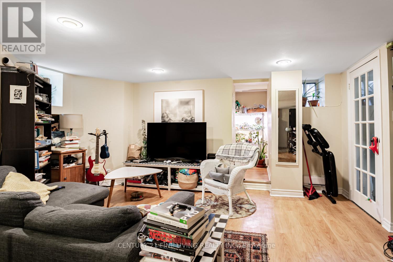 164 Sunnyside Avenue, Toronto (High Park-Swansea), Ontario  M6R 2P6 - Photo 42 - W12852428