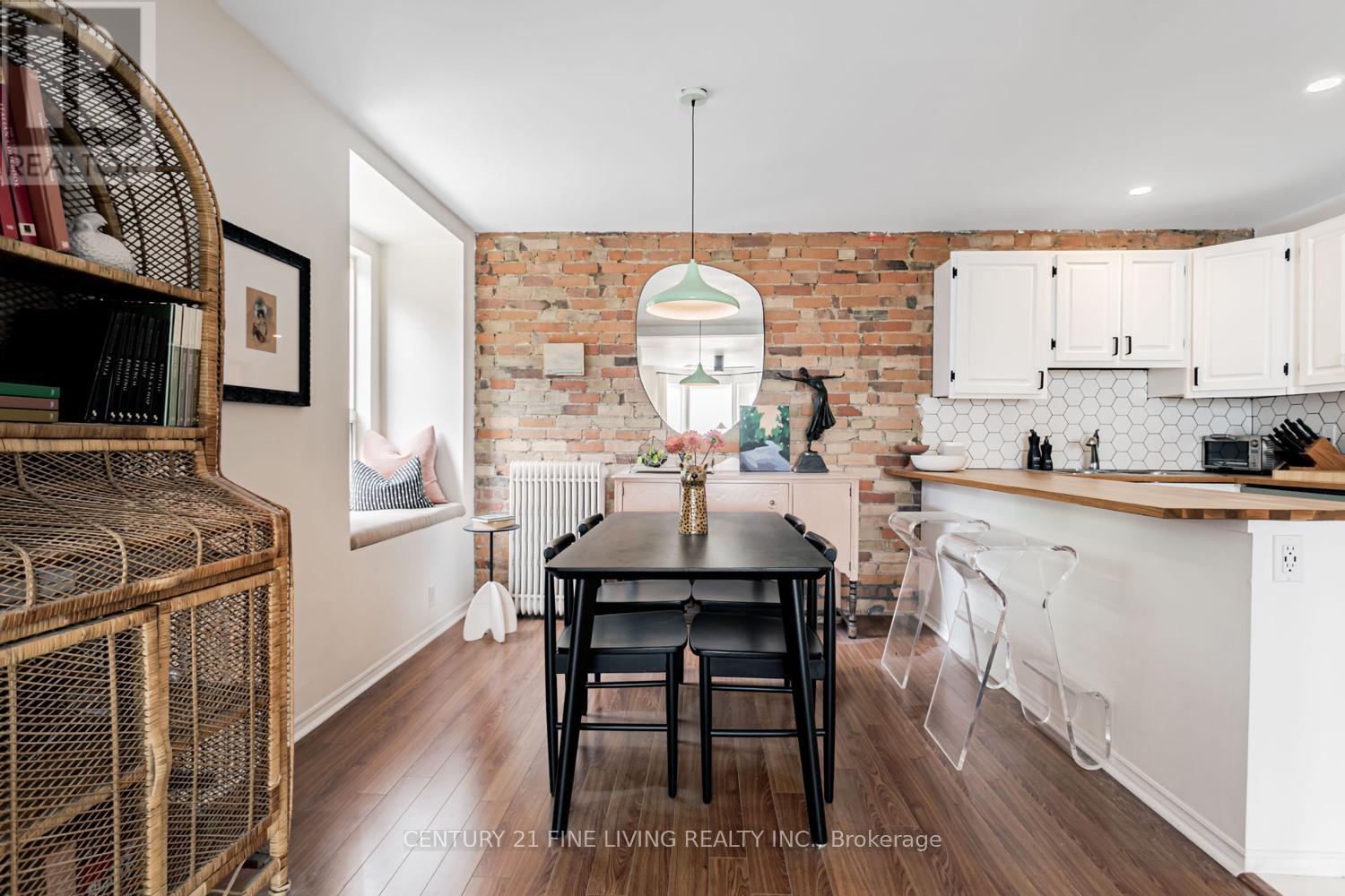 164 Sunnyside Avenue, Toronto (High Park-Swansea), Ontario  M6R 2P6 - Photo 11 - W12852430