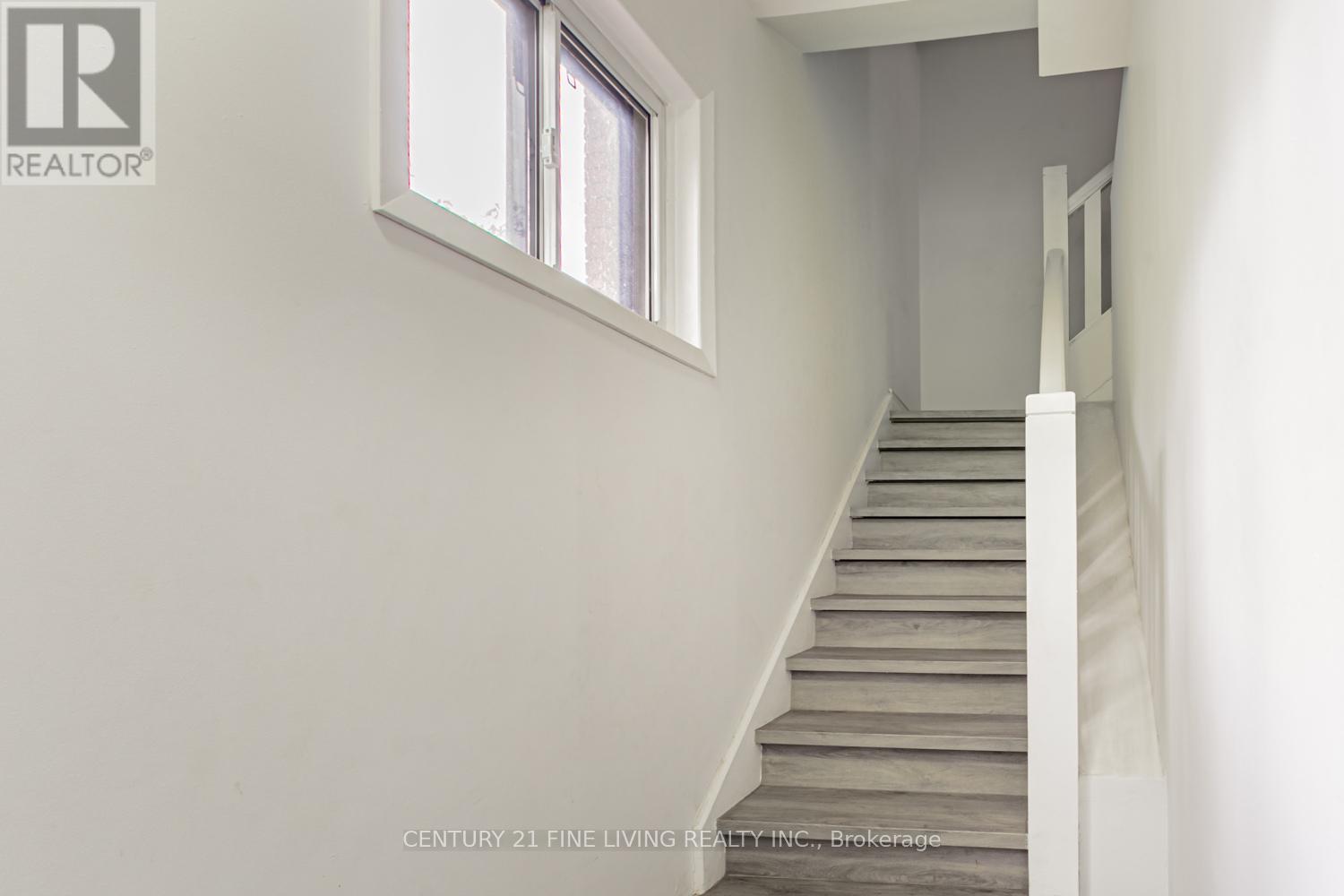 164 Sunnyside Avenue, Toronto (High Park-Swansea), Ontario  M6R 2P6 - Photo 20 - W12852430