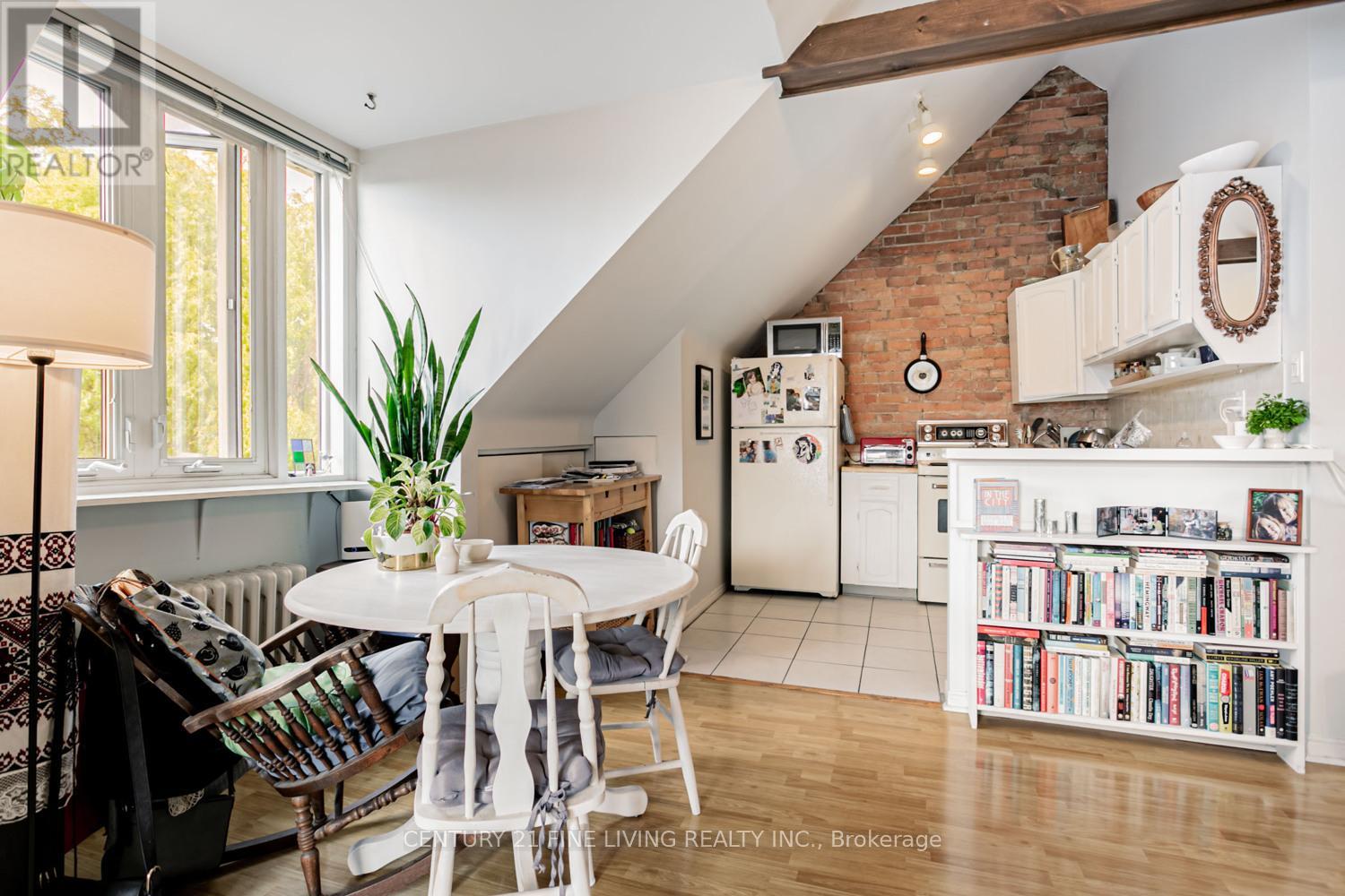 164 Sunnyside Avenue, Toronto (High Park-Swansea), Ontario  M6R 2P6 - Photo 34 - W12852430