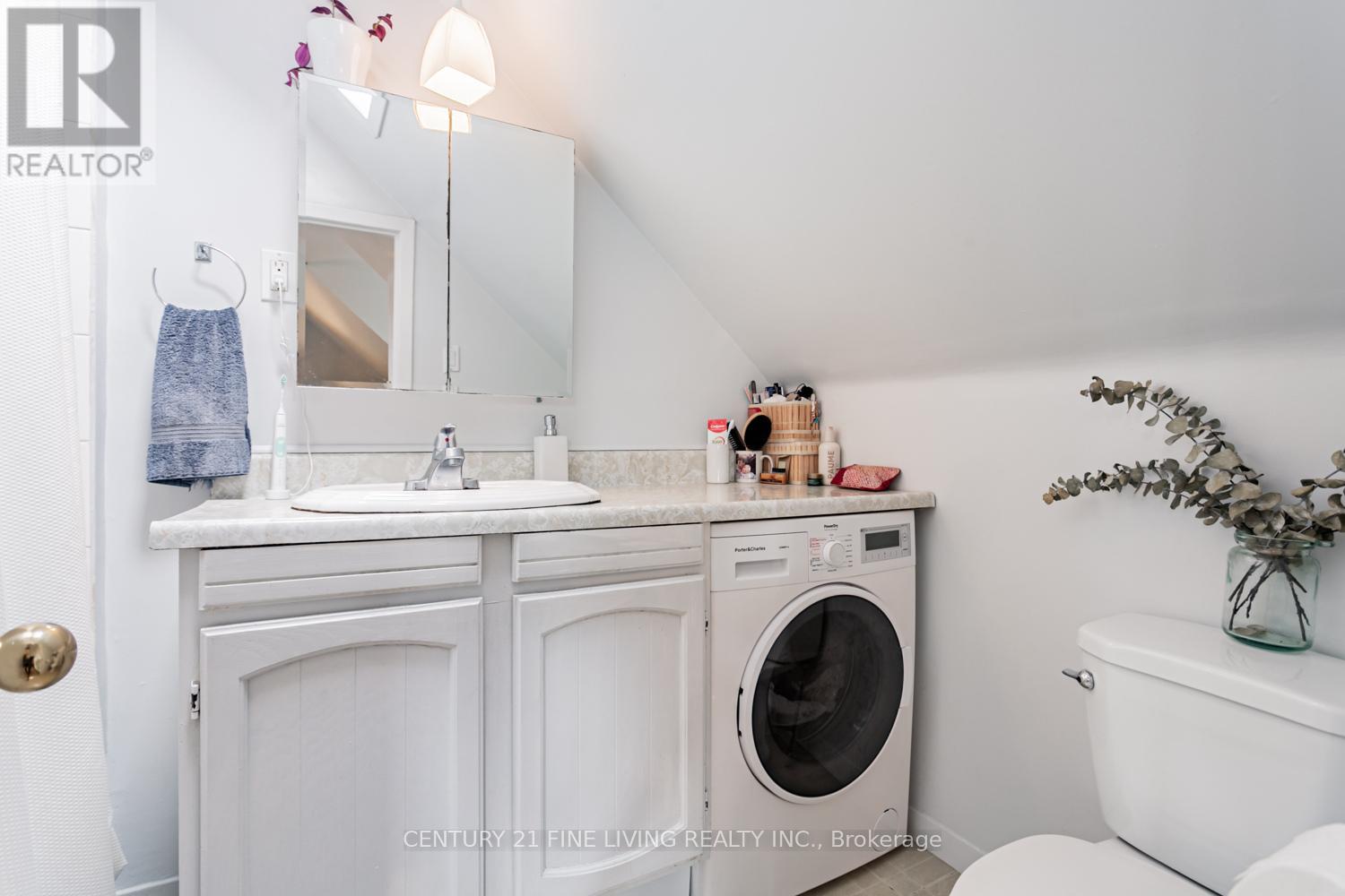 164 Sunnyside Avenue, Toronto (High Park-Swansea), Ontario  M6R 2P6 - Photo 37 - W12852430