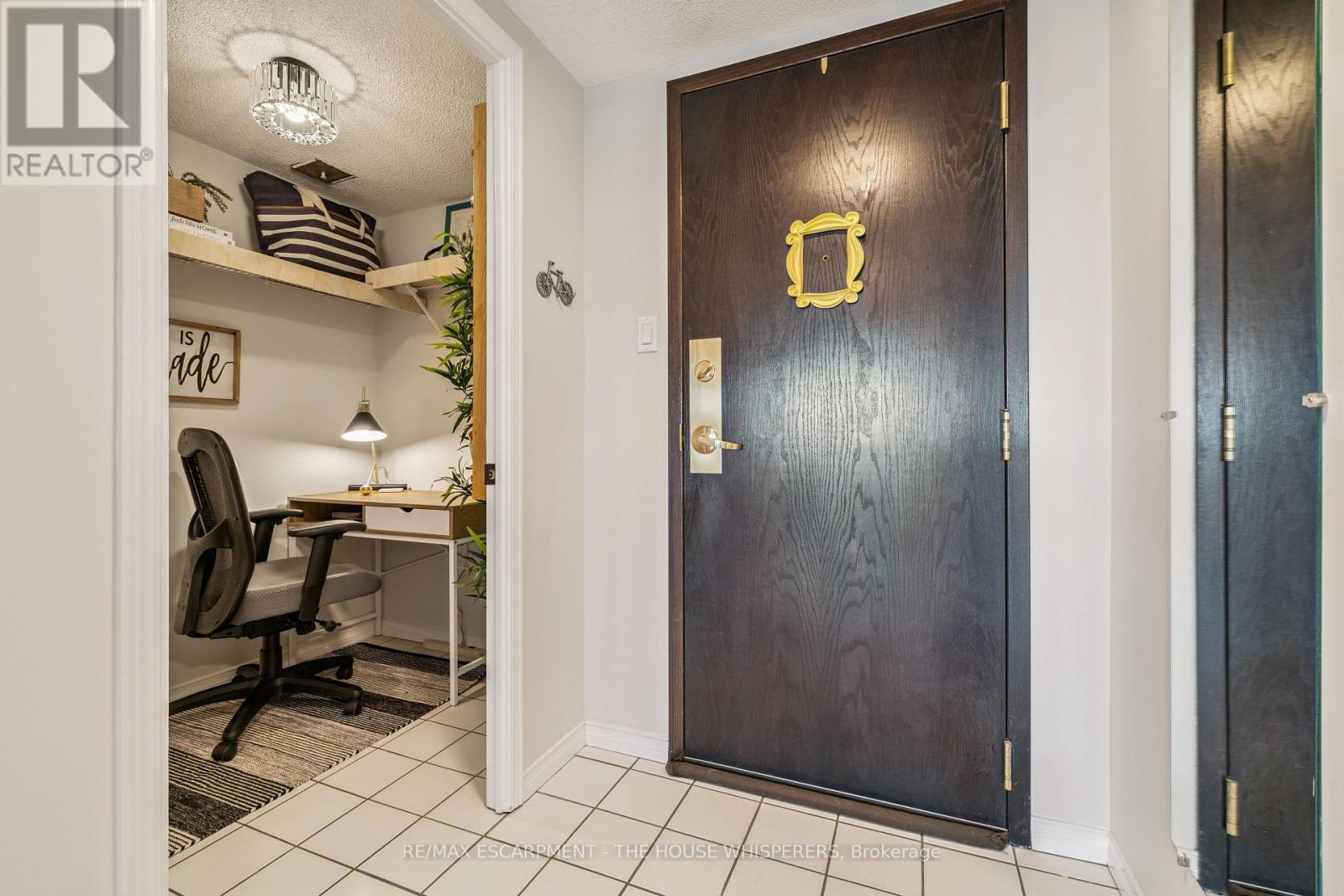 701 - 100 Millside Drive, Milton, Ontario  L9T 5E2 - Photo 8 - W12852436