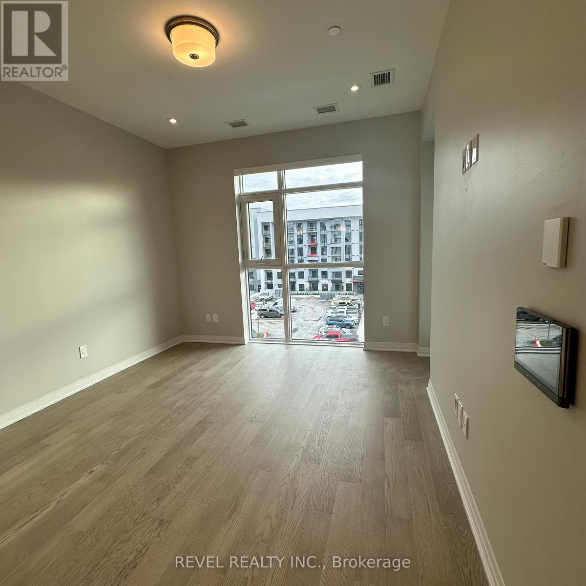 414 - 460 Gordon Krantz Avenue, Milton (Walker), Ontario  L9E 1Z2 - Photo 7 - W12852450