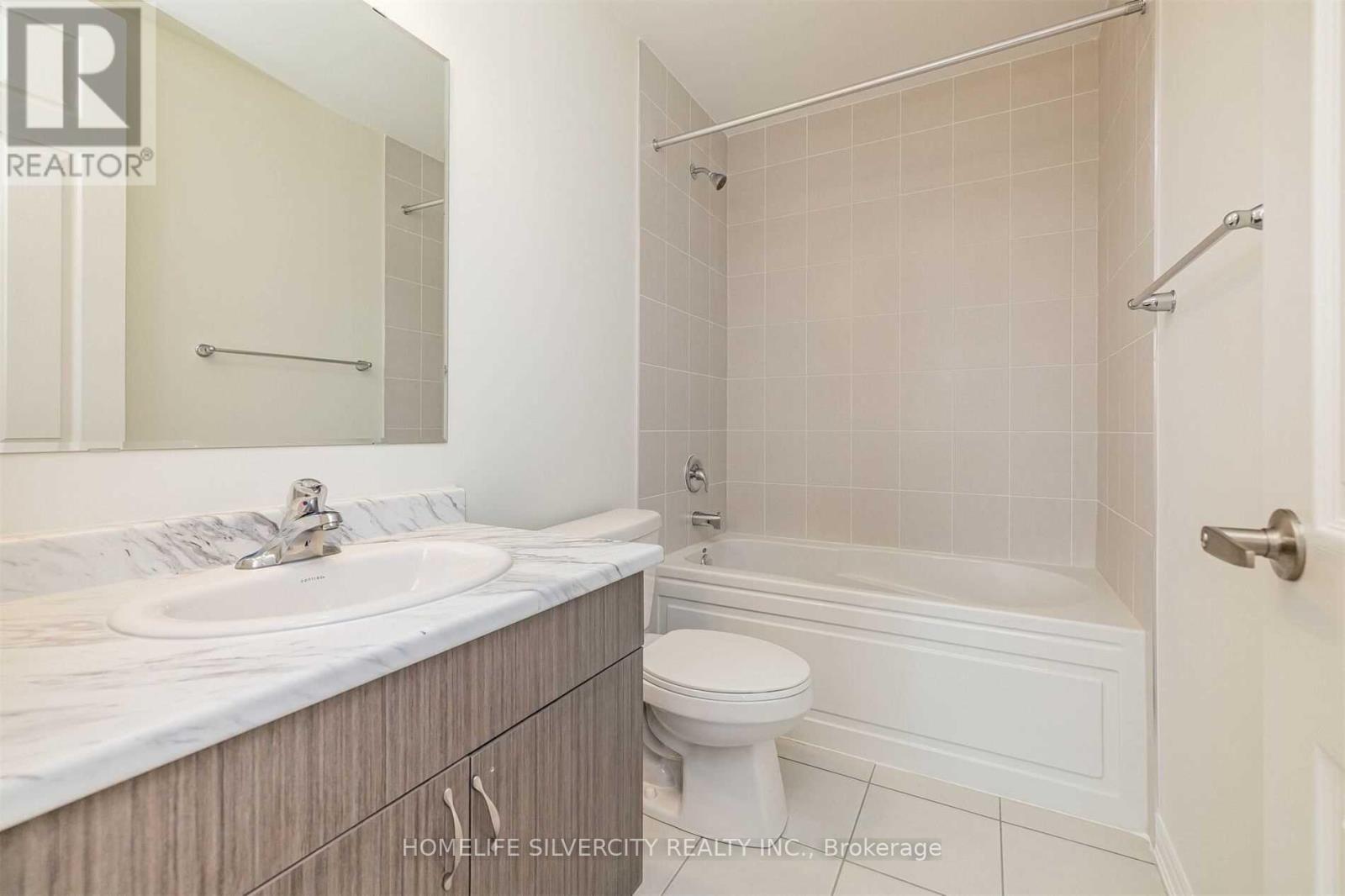 15 Summer Wind Lane, Brampton (Northwest Brampton), Ontario  L7A 0Y4 - Photo 12 - W12852452