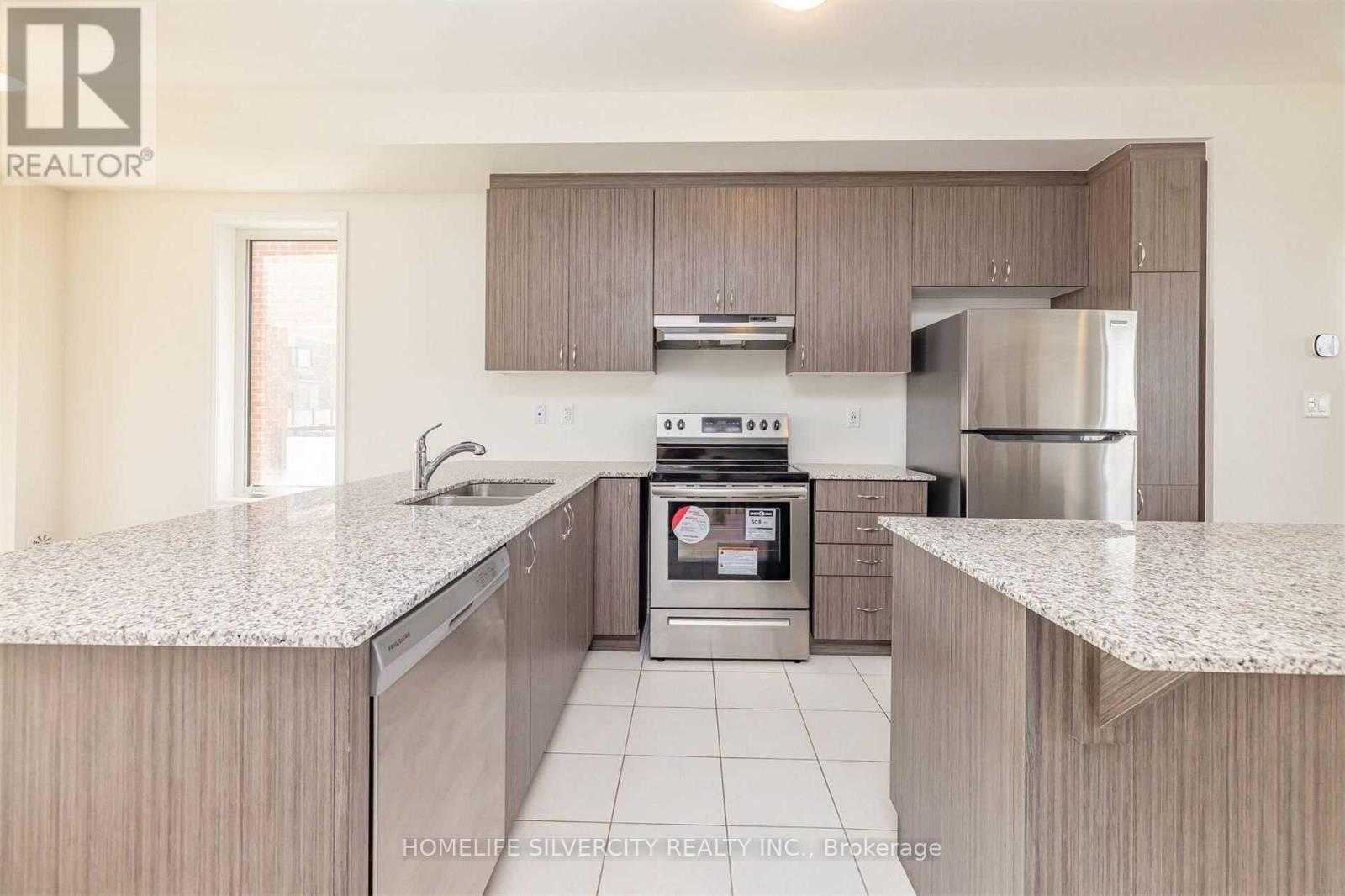 15 Summer Wind Lane, Brampton (Northwest Brampton), Ontario  L7A 0Y4 - Photo 20 - W12852452