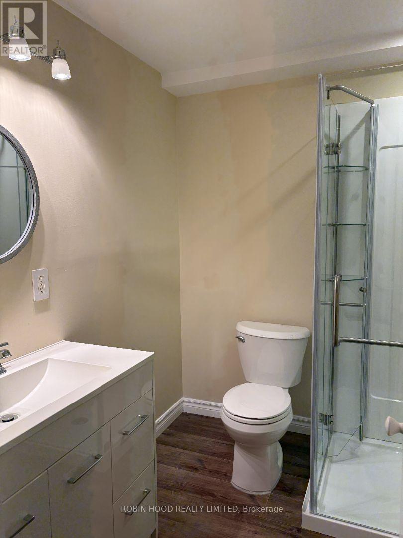 42 Hands Drive, Guelph (Kortright East), Ontario  N1G 3H3 - Photo 12 - X12852412