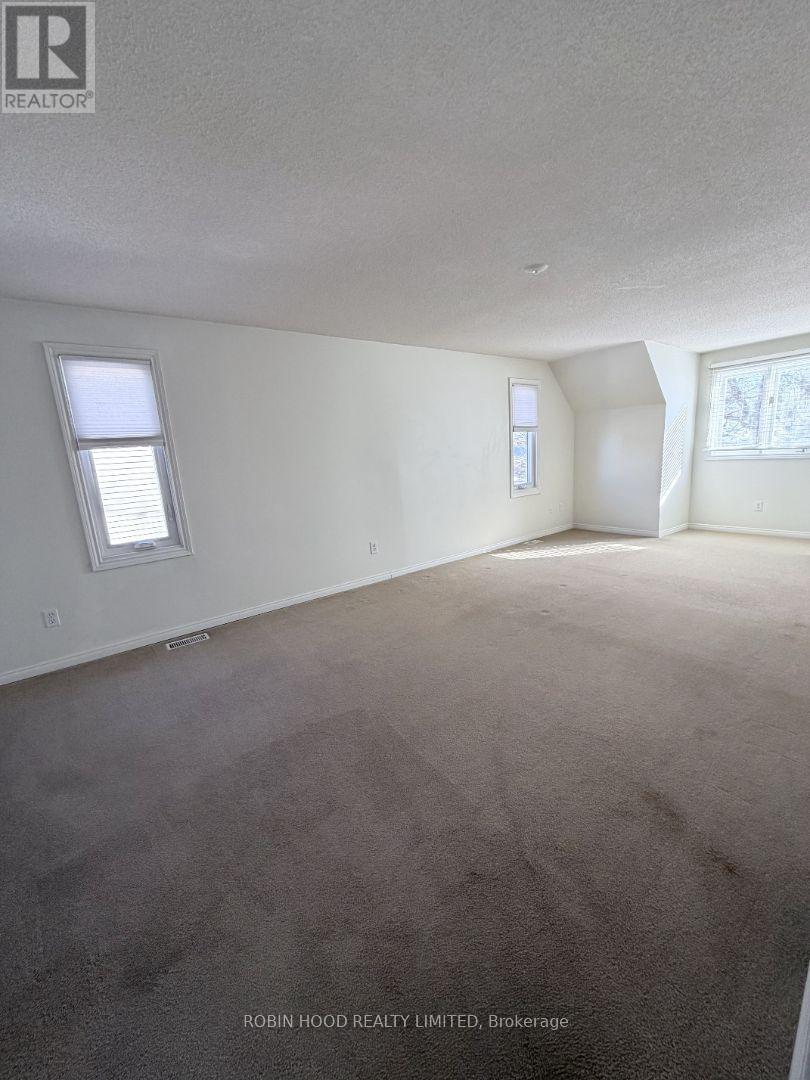 42 Hands Drive, Guelph (Kortright East), Ontario  N1G 3H3 - Photo 23 - X12852412