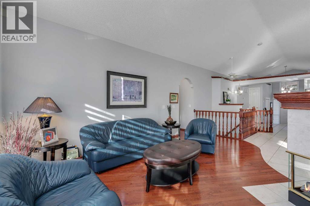 78 Mckenzie Lake Place Se, Calgary, Alberta  T2Z 2T5 - Photo 11 - A2281391