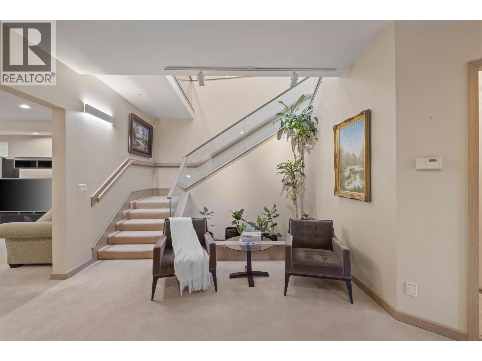 2490 Westhill Court, West Vancouver, British Columbia  V7S 3A5 - Photo 31 - R3080986