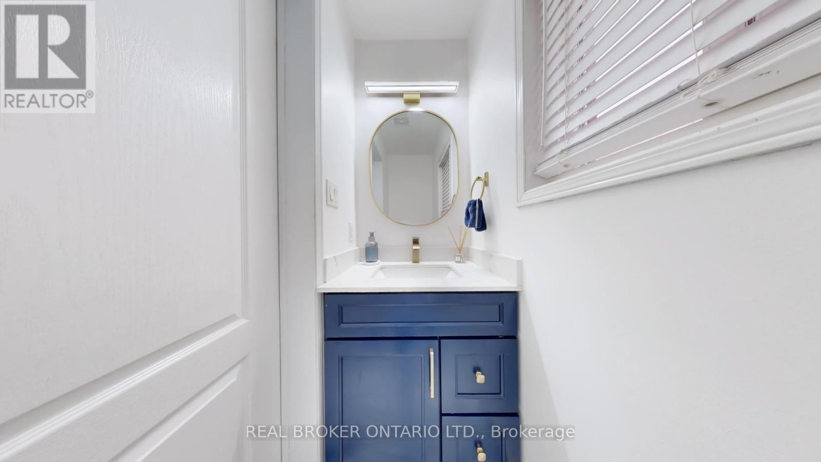 51 Unsworth Crescent, Ajax (Northwest Ajax), Ontario  L1T 4X3 - Photo 5 - E12814172