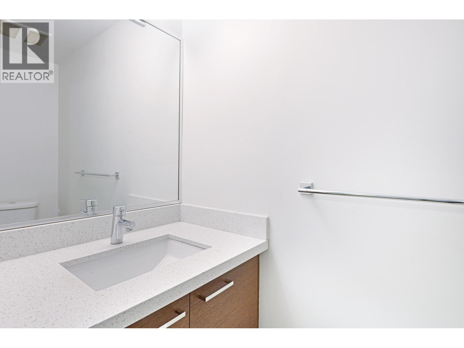 110 258 Sixth Street, New Westminster, British Columbia  V3L 0G6 - Photo 10 - R3096871