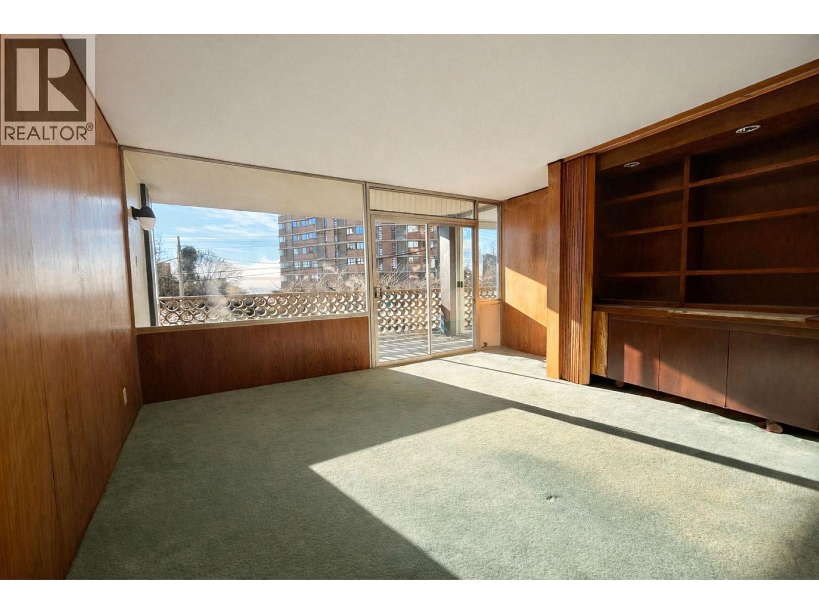 105 2135 Argyle Avenue, West Vancouver, British Columbia  V7V 1A5 - Photo 15 - R3088759