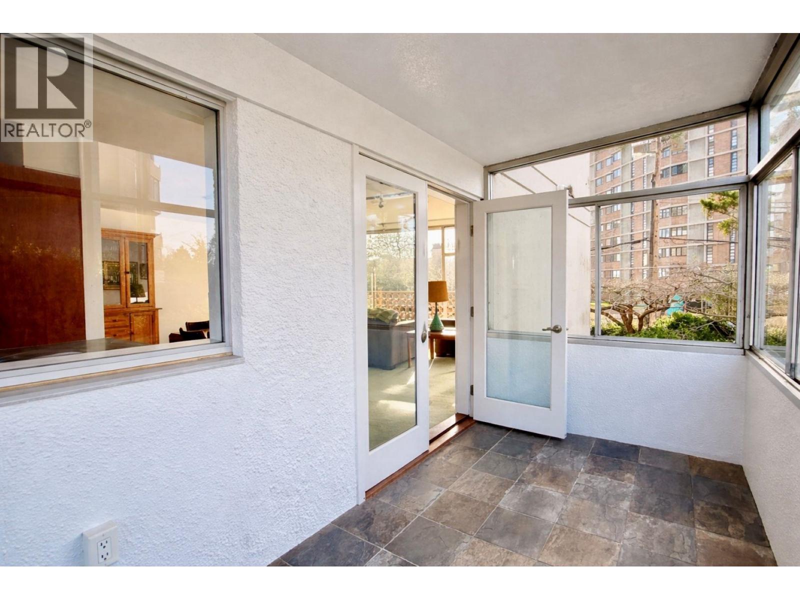 105 2135 Argyle Avenue, West Vancouver, British Columbia  V7V 1A5 - Photo 20 - R3088759