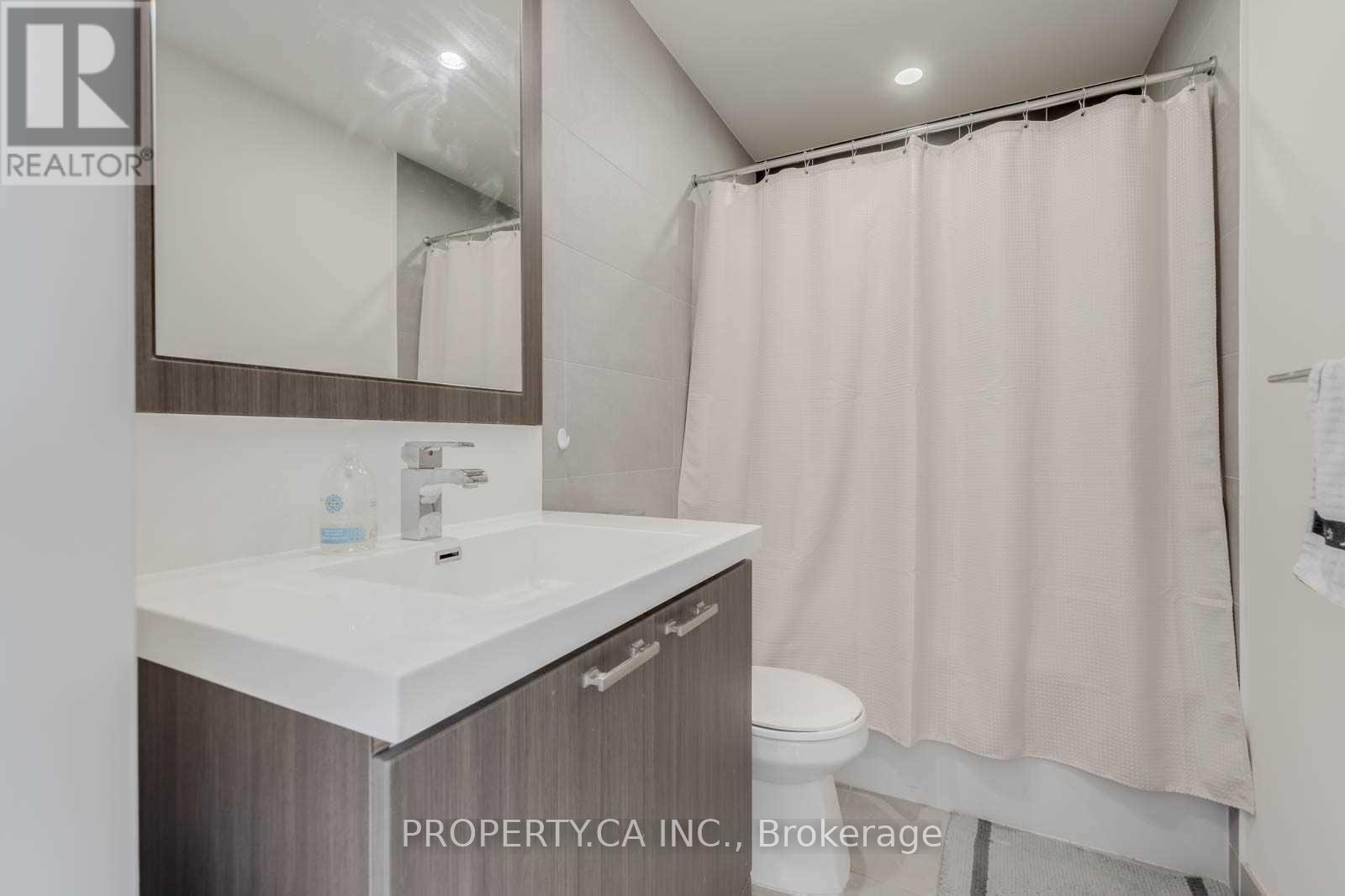 416 - 120 Harrison Garden Boulevard, Toronto (Willowdale East), Ontario  M2N 0H1 - Photo 3 - C12852464