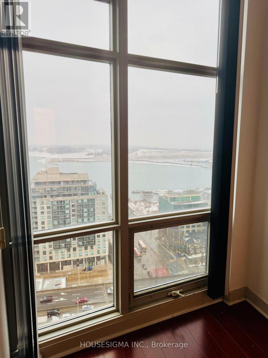 2810 - 35 Mariner Terrace, Toronto (Waterfront Communities), Ontario  M5V 3V9 - Photo 10 - C12852466