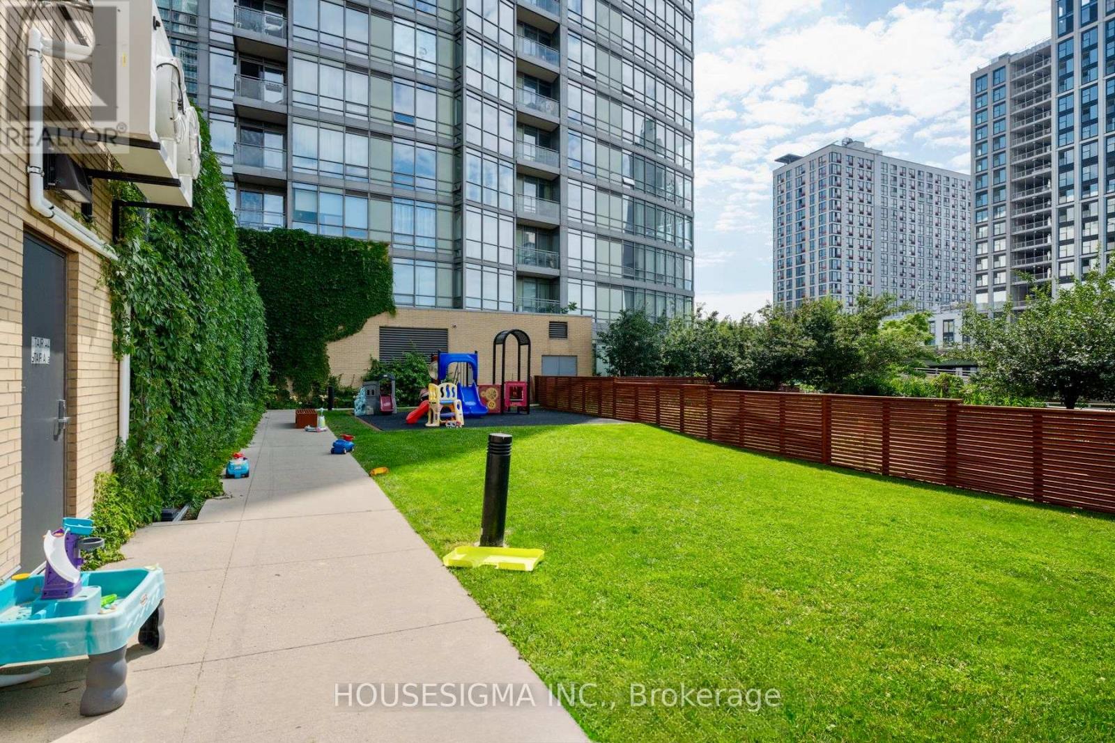 2810 - 35 Mariner Terrace, Toronto (Waterfront Communities), Ontario  M5V 3V9 - Photo 24 - C12852466