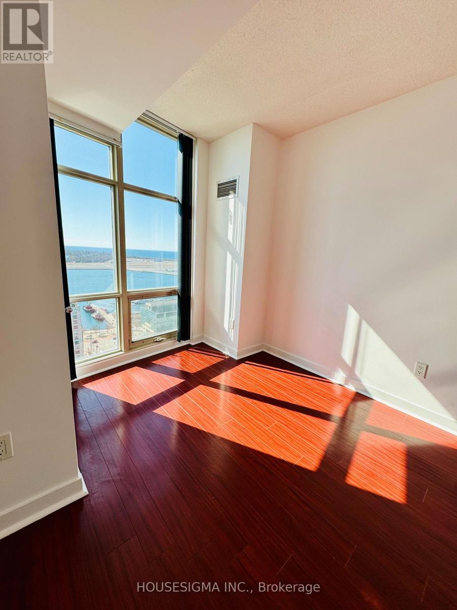 2810 - 35 Mariner Terrace, Toronto (Waterfront Communities), Ontario  M5V 3V9 - Photo 9 - C12852466