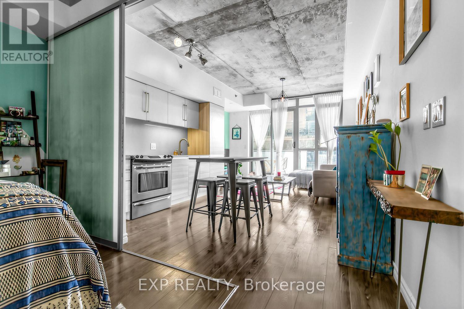 412 - 8 Gladstone Avenue, Toronto (Little Portugal), Ontario  M6J 0B3 - Photo 14 - C12852476