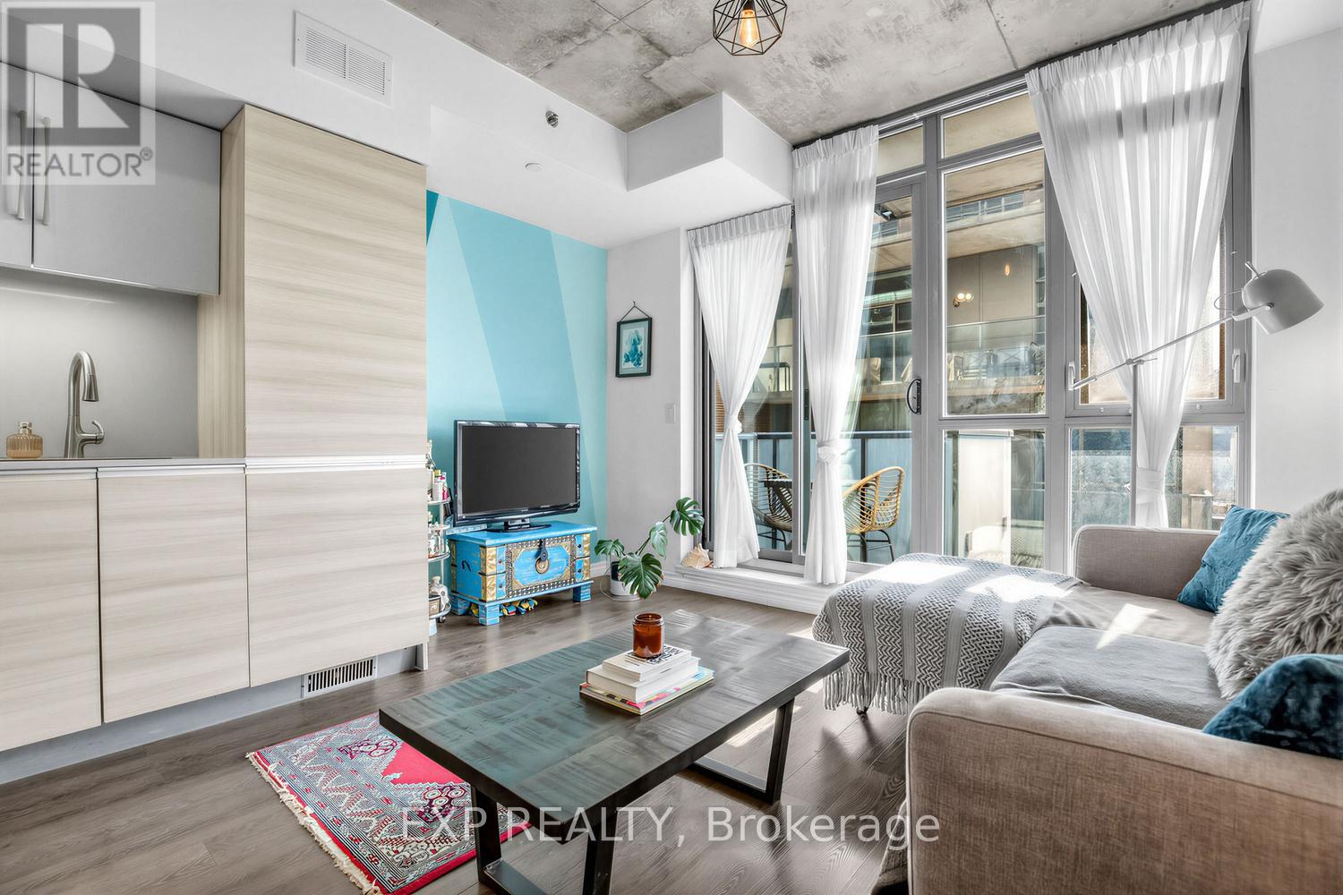 412 - 8 Gladstone Avenue, Toronto (Little Portugal), Ontario  M6J 0B3 - Photo 4 - C12852476