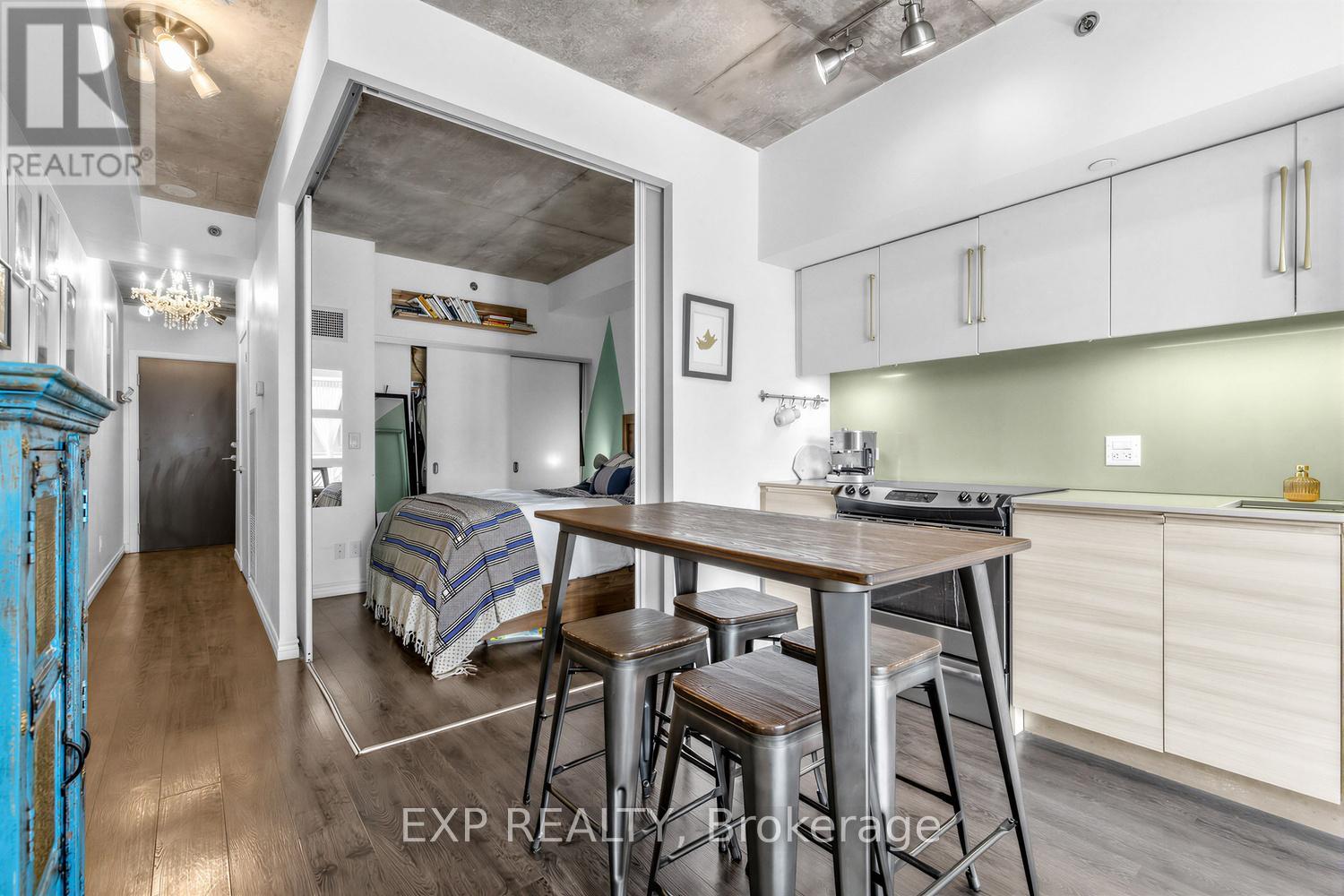 412 - 8 Gladstone Avenue, Toronto (Little Portugal), Ontario  M6J 0B3 - Photo 8 - C12852476