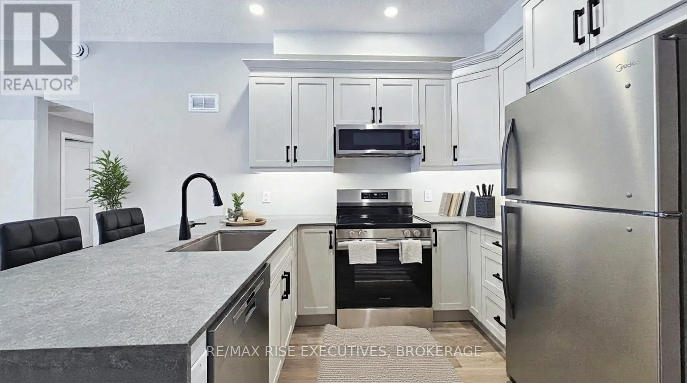 B - 181 Creighton Drive, Loyalist (Odessa), Ontario  K0H 2H0 - Photo 4 - X12850942