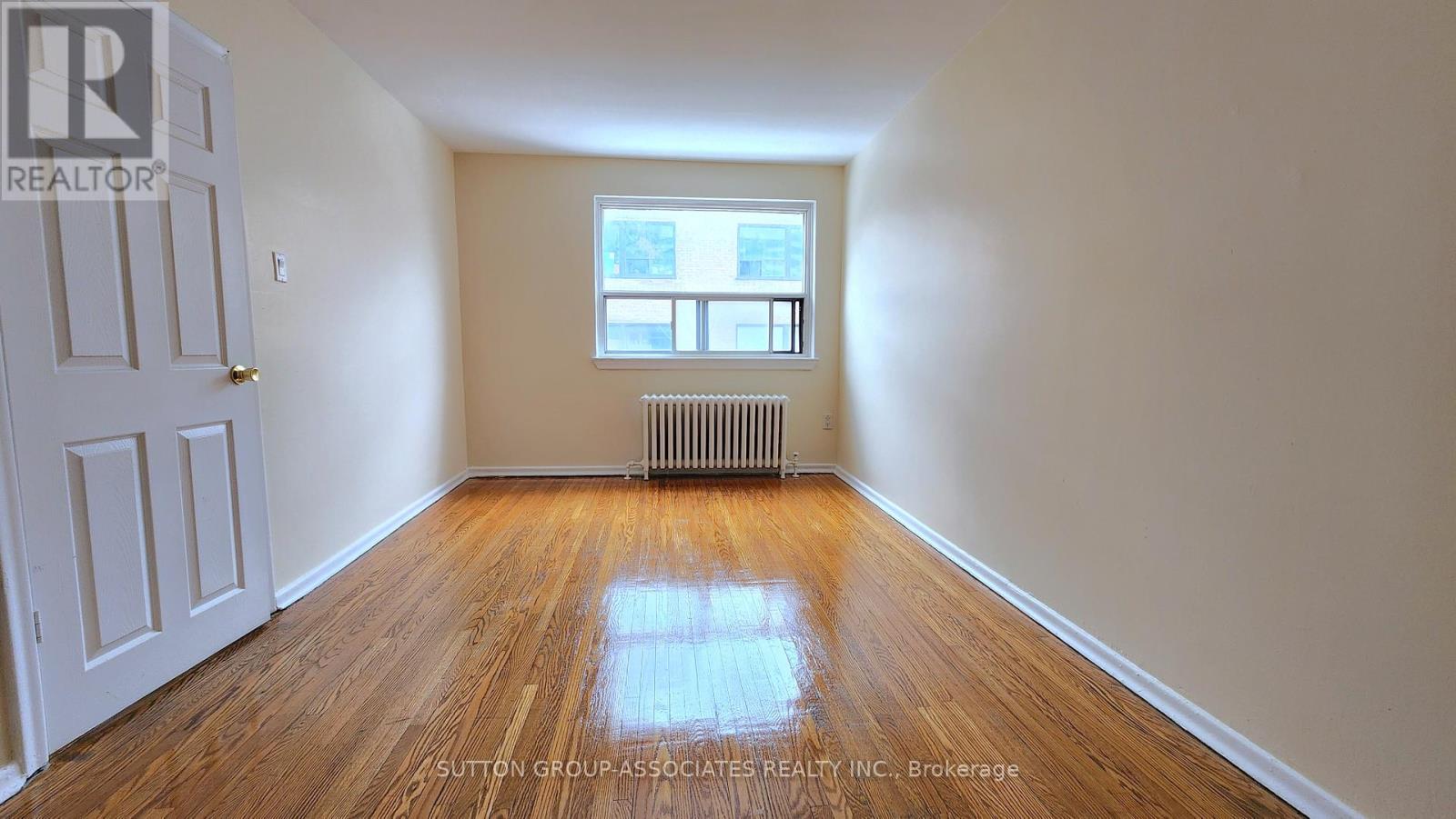 1 Greenbrook Drive, Toronto (Beechborough-Greenbrook), Ontario  M6M 2J8 - Photo 15 - W12852468