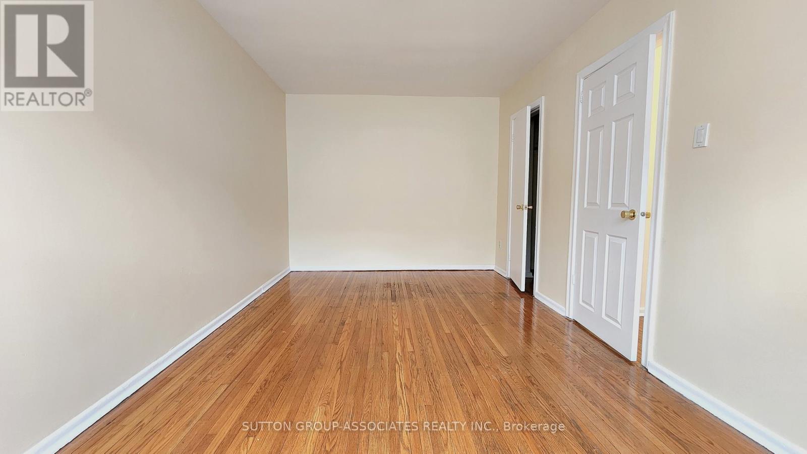 1 Greenbrook Drive, Toronto (Beechborough-Greenbrook), Ontario  M6M 2J8 - Photo 18 - W12852468