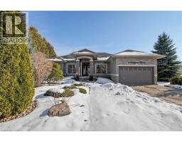 2 IRONGATE Drive, Paris, Ontario