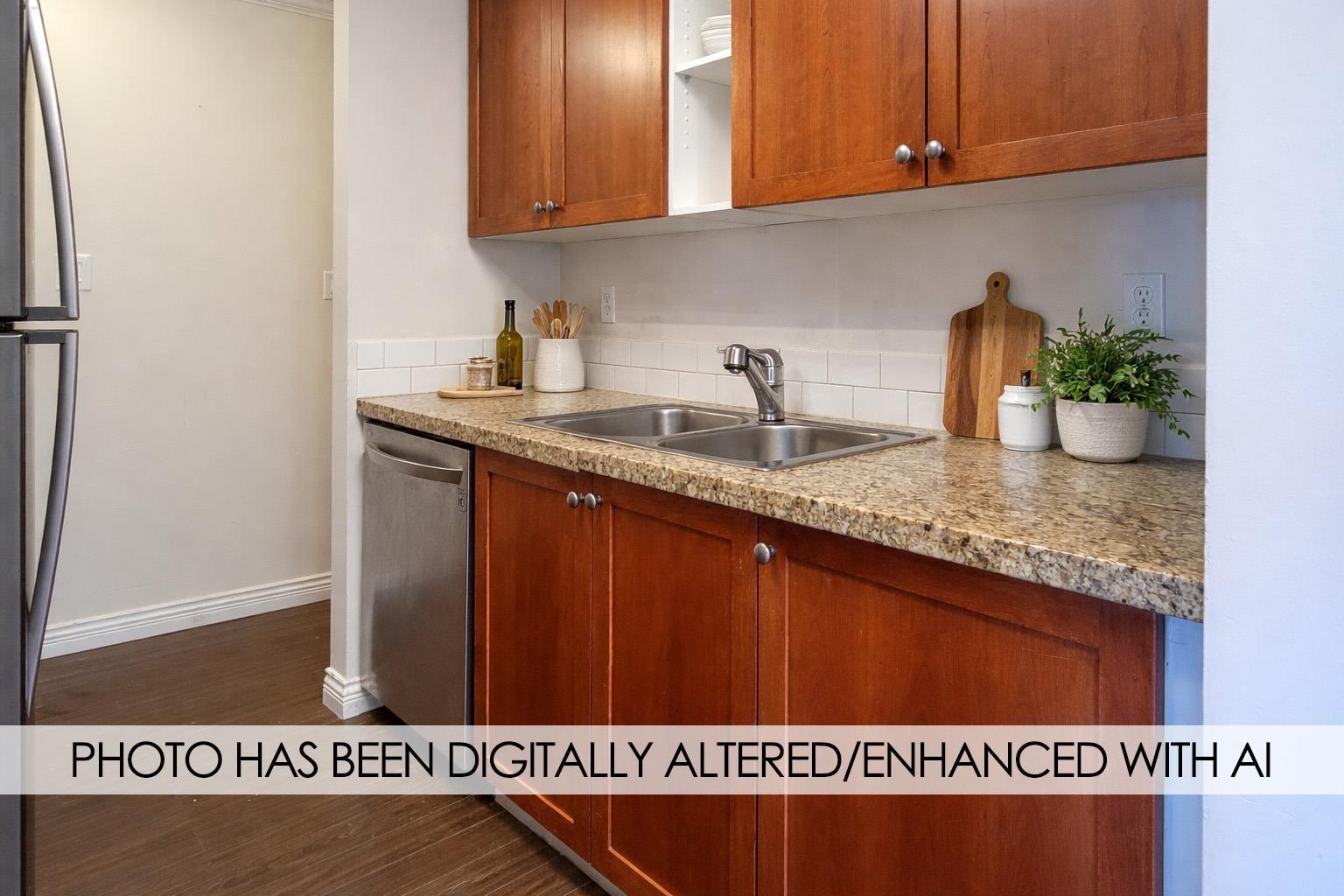 321 1850 E Southmere Crescent, Surrey, British Columbia  V4A 6Y6 - Photo 5 - R3084206